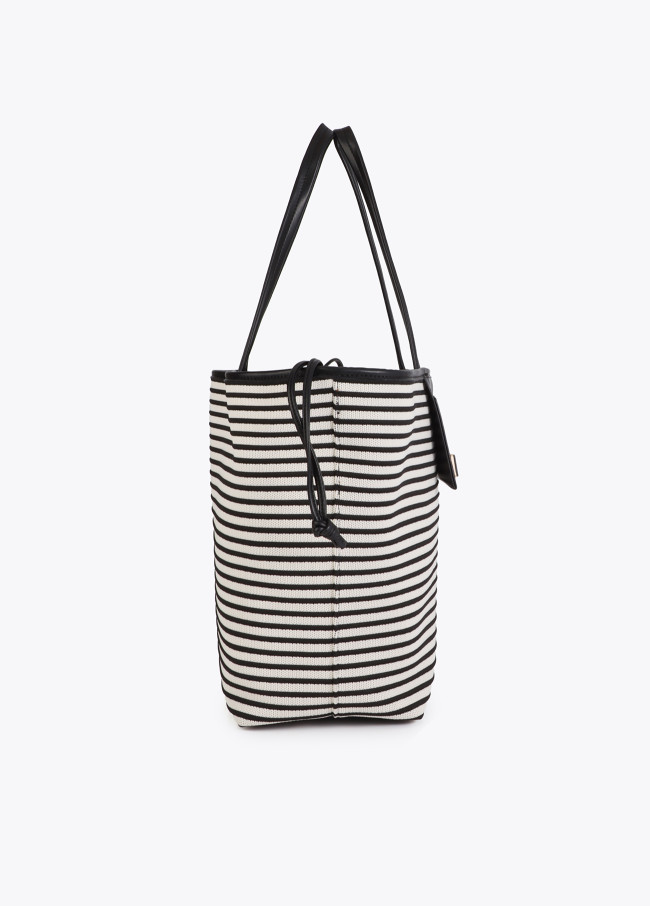 Shopper en tissu rayé avec effet cuir.