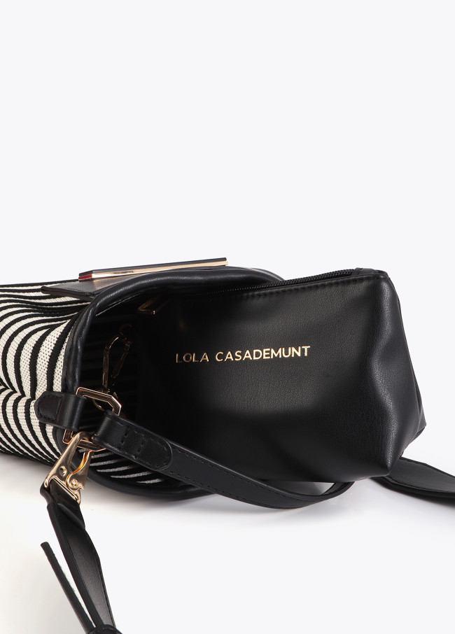 Sac bandoulière en tissu rayé avec effet cuir