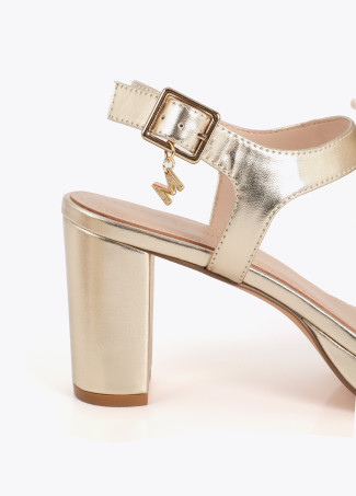 Heeled Sandal with Floral Embellishments