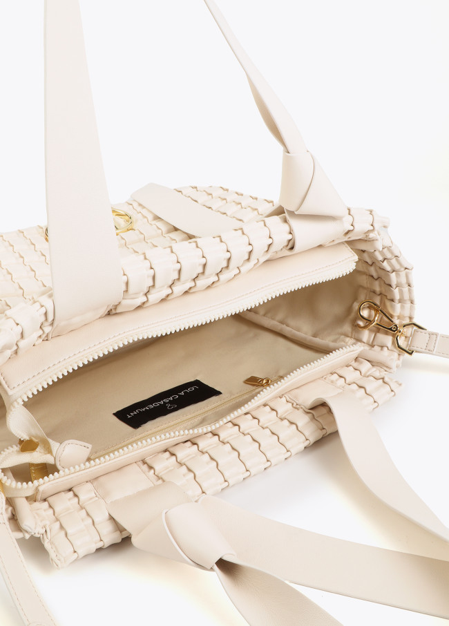 Geflochtene Tasche mit Metall-Schleife