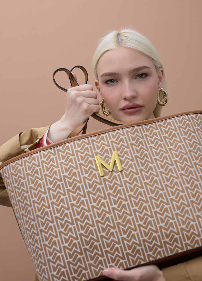 Shopper mit Jacquard und Lederoptik