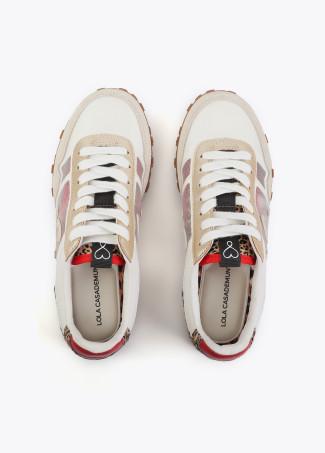 Sneakers in rete e tessuti