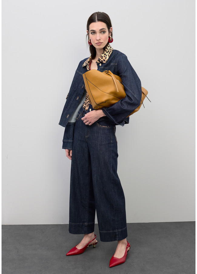 Cazadora denim con detalles leopardo