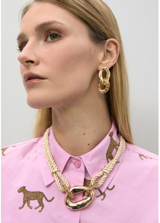 Collar de cordón con combinación de eslabones metálicos