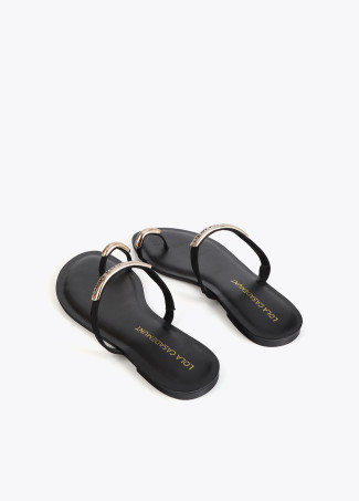 Zapato plano con pieza logotipada