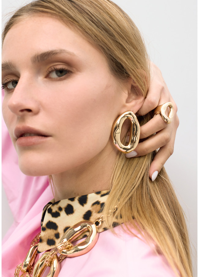 Embossed Metal Link Earrings