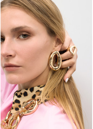 Embossed Metal Link Earrings