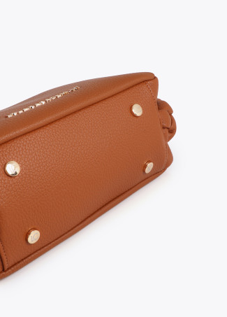 Bolso bandolera asa metálica troquelada