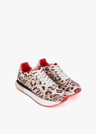 Deportiva con plataforma tricolor y animalprint