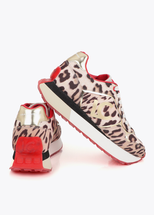 Deportiva con plataforma tricolor y animalprint