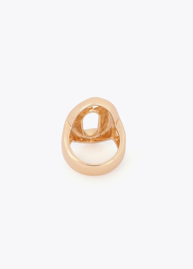 Anillo metálico eslabon relieve