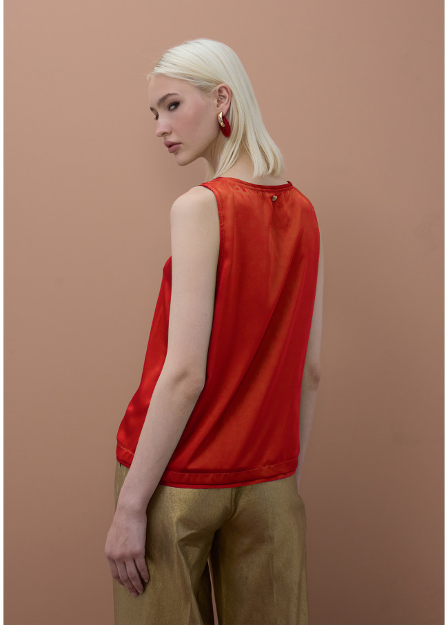 Round Neck Top with Piping Detail