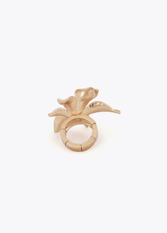 Metallic Flower Ring