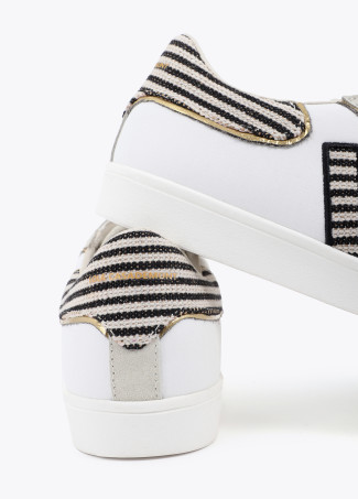 Sneaker con Logo in Tessuti Combinati e Dettagli in Pelle