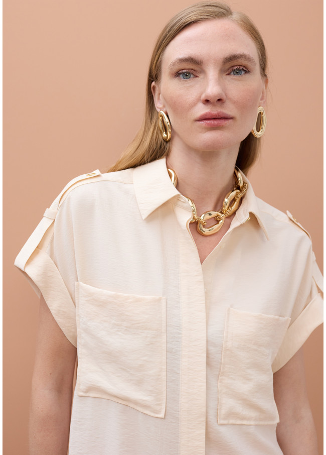 Sleeveless Shirt with Pockets