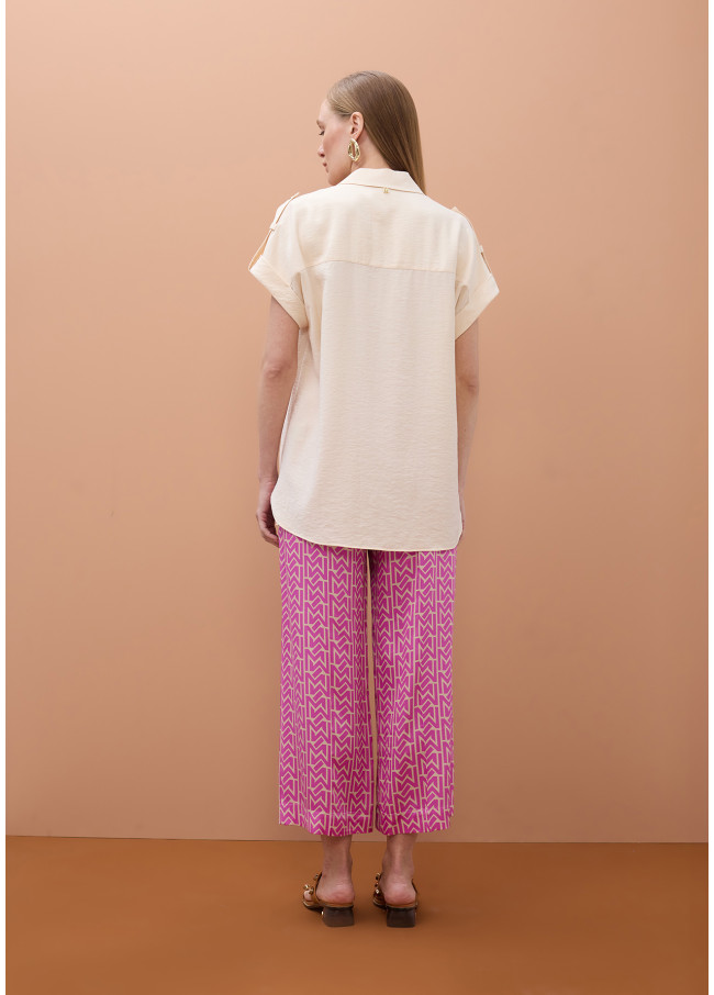 Sleeveless Shirt with Pockets