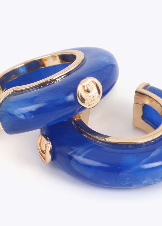 Orecchini a cerchio chunky in acrilico blu