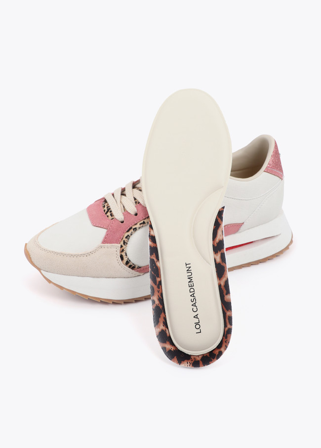 Sneakers Bicolore con Platform in Tessuti...