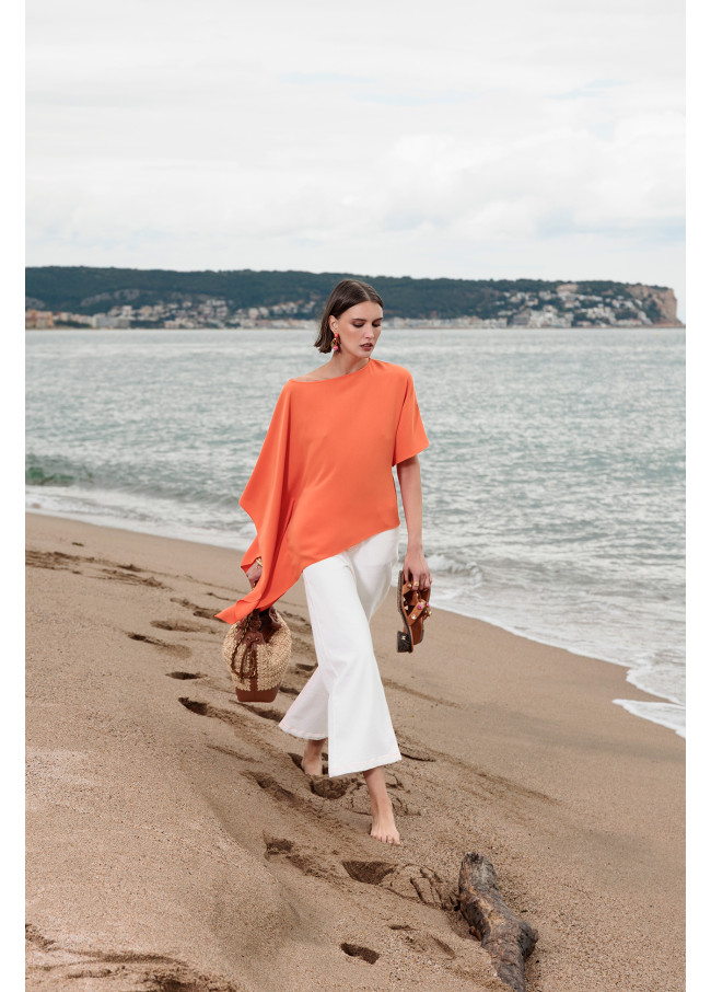 Blouse à manches cape