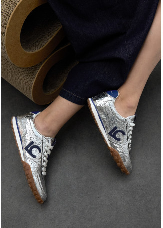 Sneaker in materiale metallizzato