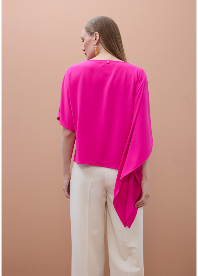 Blusa capa manga caída