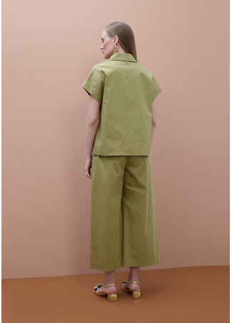 Chemise à col en V et fermeture éclair