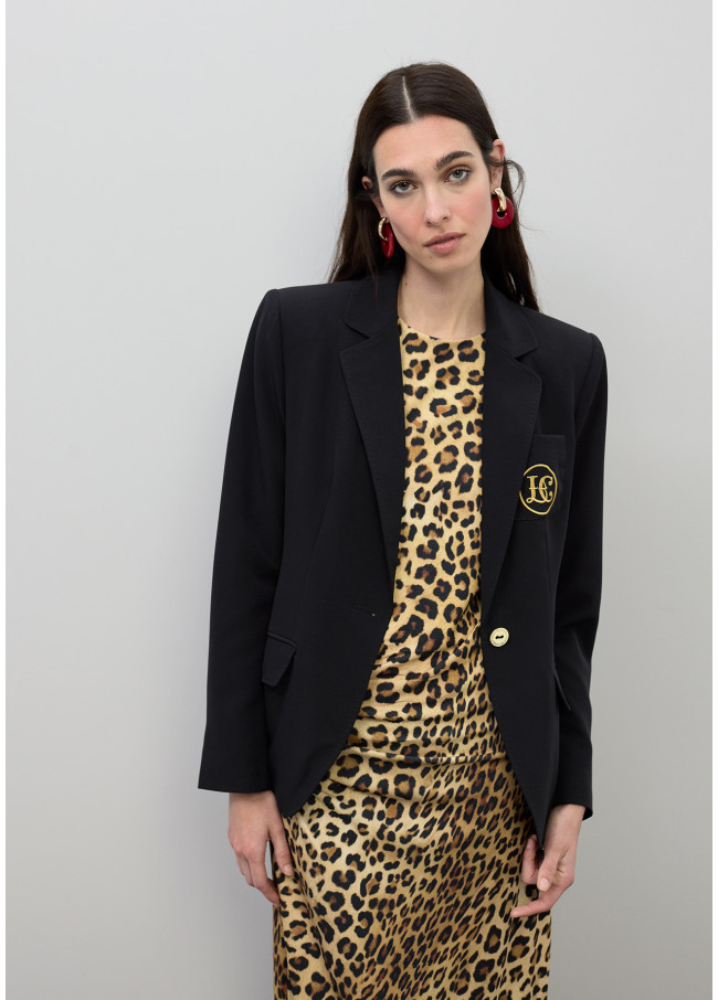 Fitted Blazer with Lapel Pockets