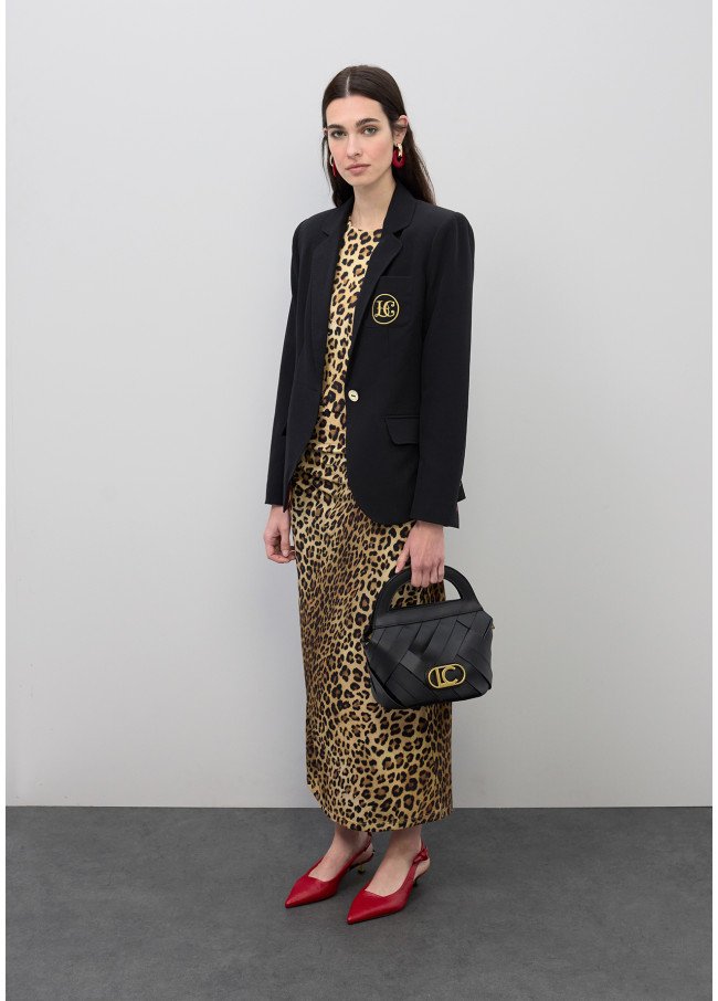 Blazer ajustado com bolsos de lapela