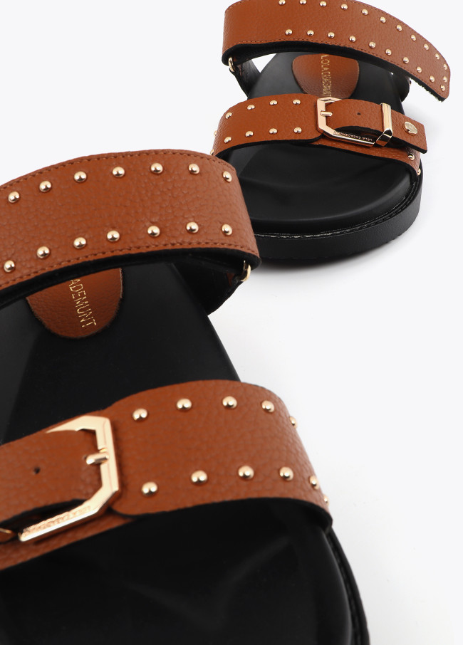Flat Sandal with Straps and Metallic Details