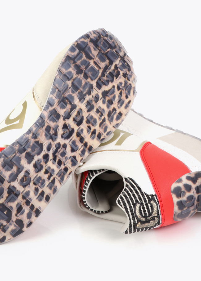 Dreifarbige Plattform-Sneaker mit...