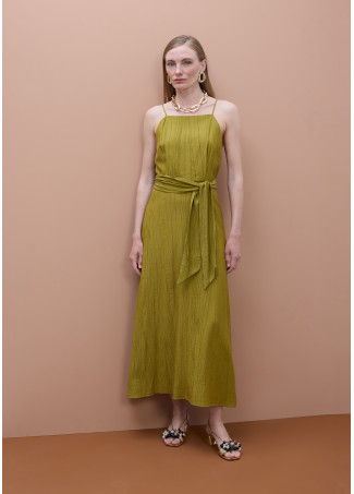 Vestido de Alças Finas com Decote Reto