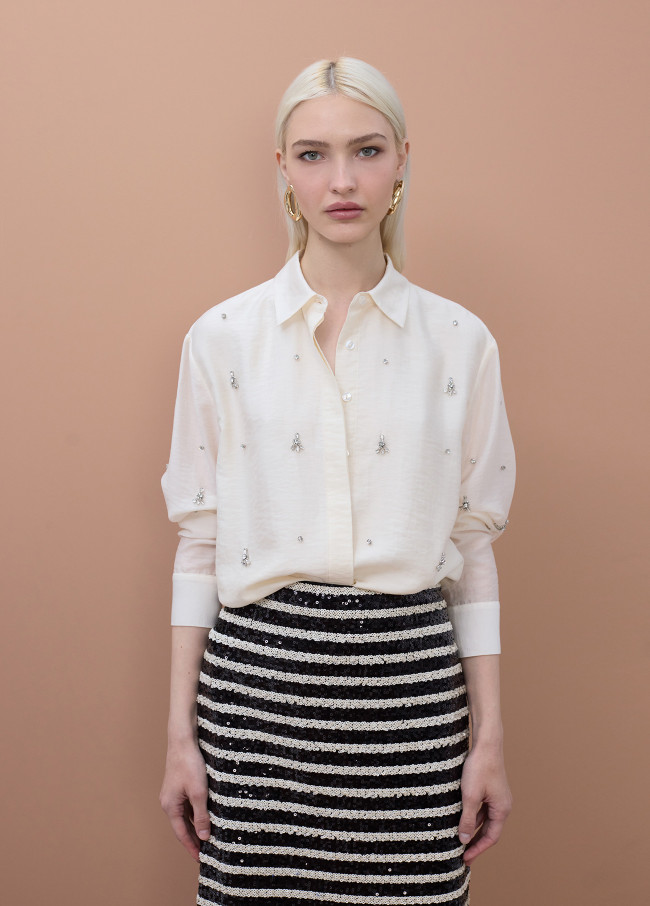 Chemise longue avec perles