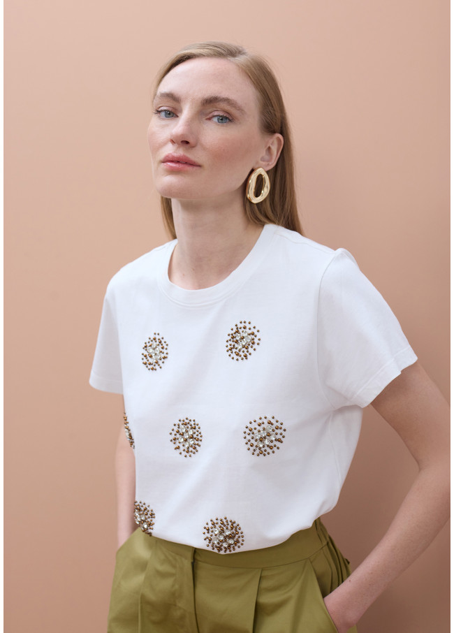 Camiseta flores e joias