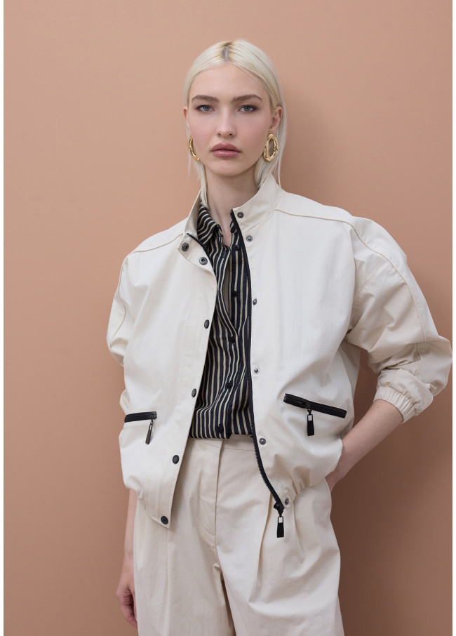 Bomber com Zíperes Lacados Visíveis