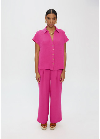 Pantalon droit en tissu froissé