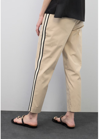 Pantalón recto con cintas de rayas laterales