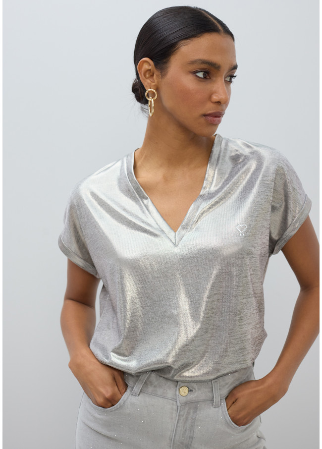 V-neck Laminated T-shirt
