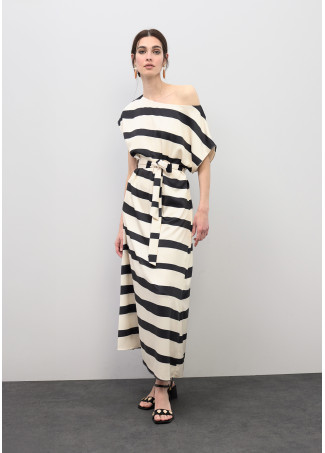 Vestido de Riscas em Cetim