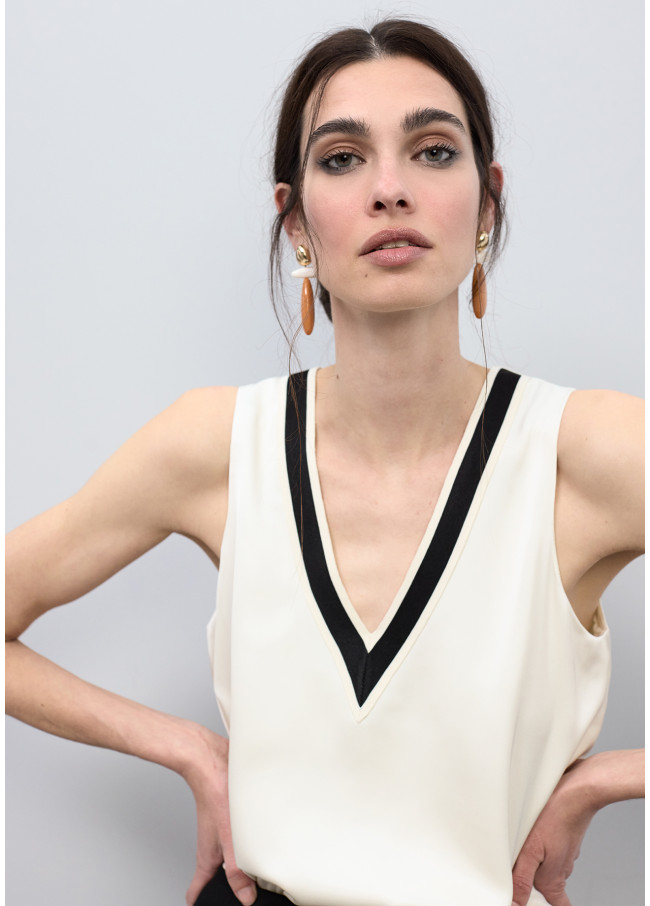Top in Tricot con Scollo a V