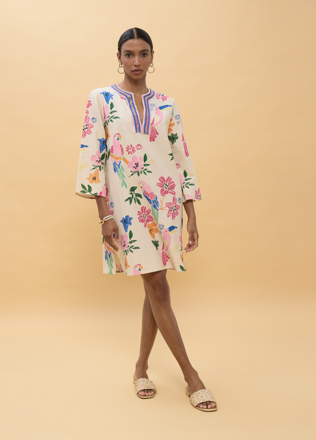 Vestido corto con abalorios multicolor