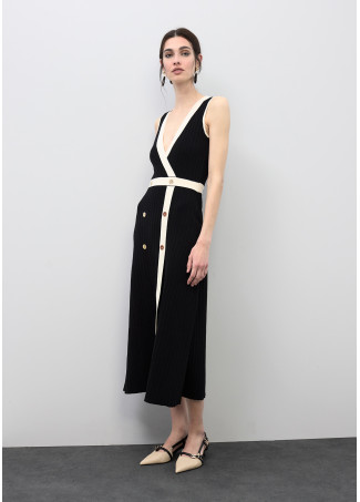 Contrast V-Neck Midi Dress