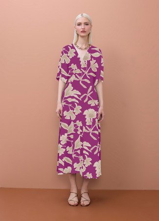 Vestido escote pico satén estampado