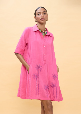 Robe courte avec détails de palmiers ton sur ton