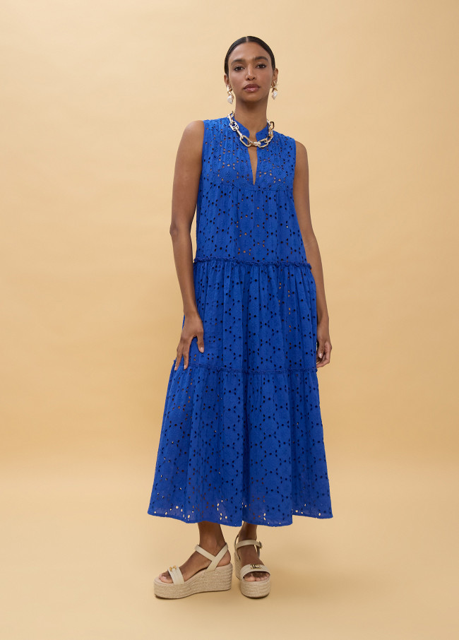 Robe longue brodée suisse