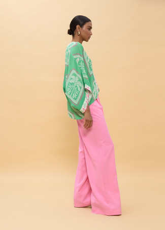 Blusón manga caída estampado estilo thai