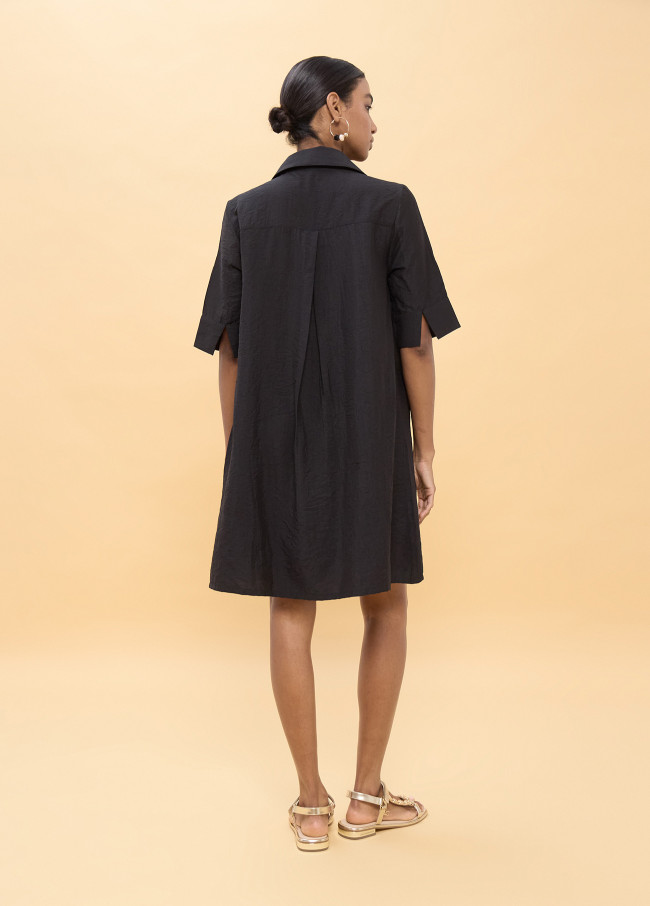 Robe courte avec détails de palmiers ton sur ton