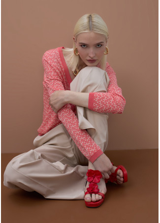 Sweater with M logo print