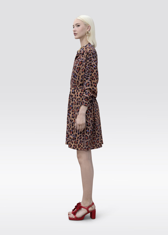 Vestido camisola curto estampa animal