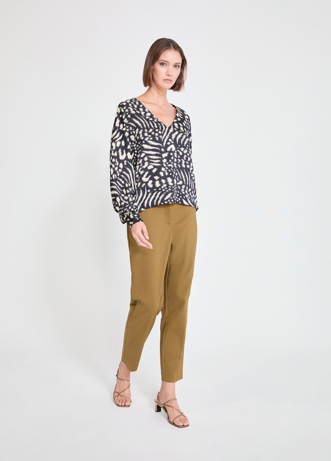Bedruckte Bluse mit Puffärmeln und V-Ausschnitt