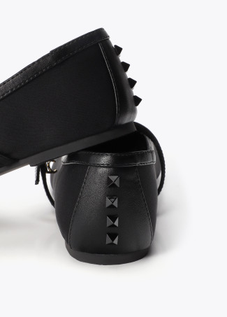 Ballerina in neoprene con borchie